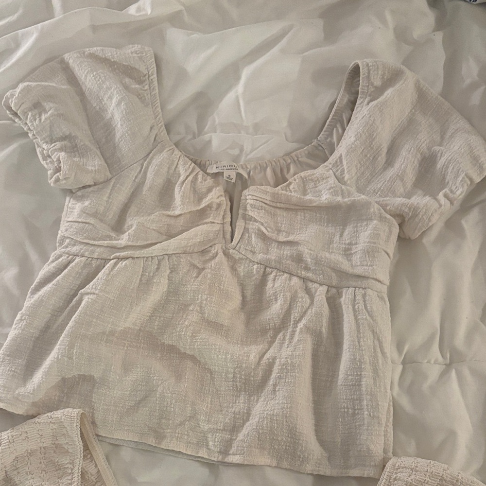 Women's Cream Top